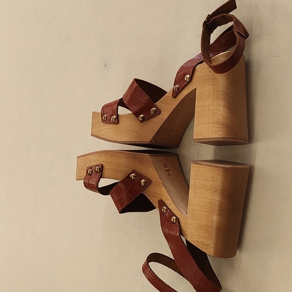 Free People Mallory Clogs size 40/9.5 NWOB - Picture 6 of 8